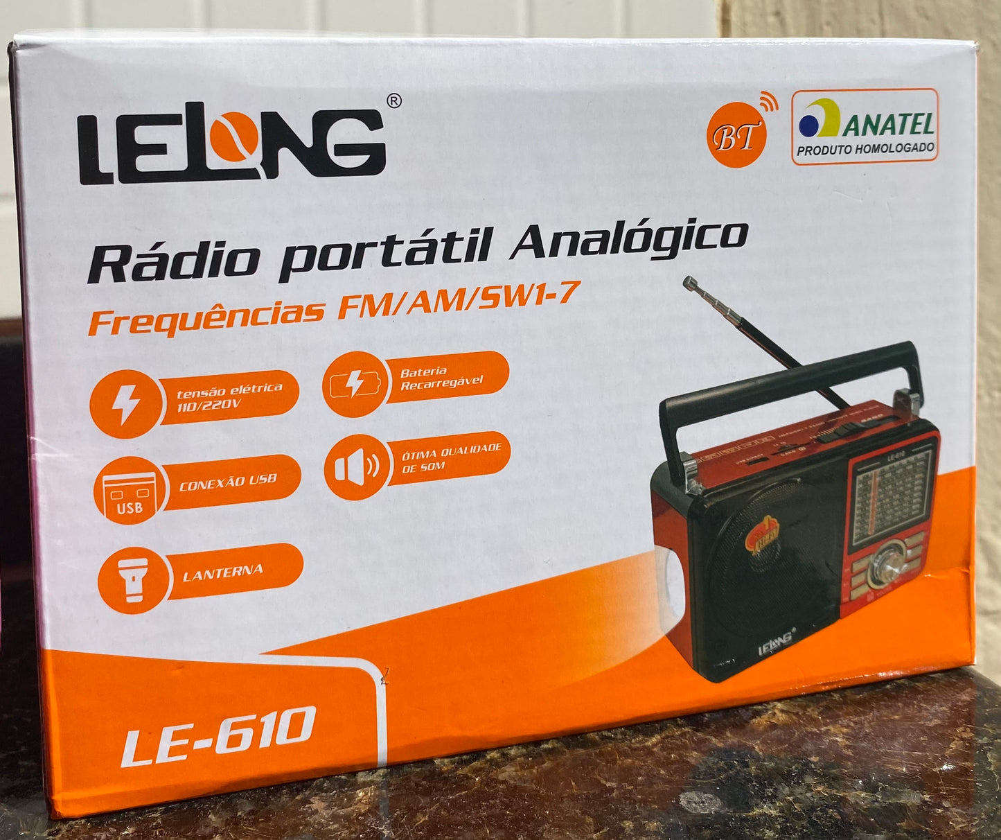 Radio Retro LeLong AM/FM/TF/USB 9 Bandas Recarregáveis LE-610